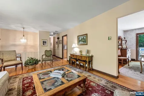 19 Rabbit Run West Milford NJ 07435