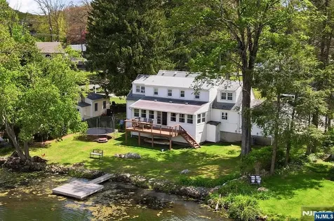 32 Telemark Road Rockaway Township NJ 07866