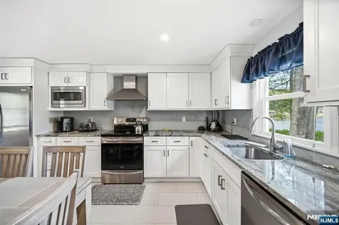 32 Telemark Road Rockaway Township NJ 07866
