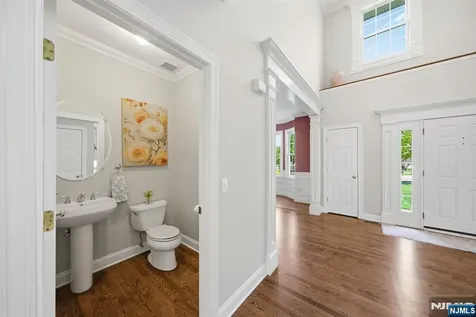 2 E David Drive Hanover Township NJ 07981