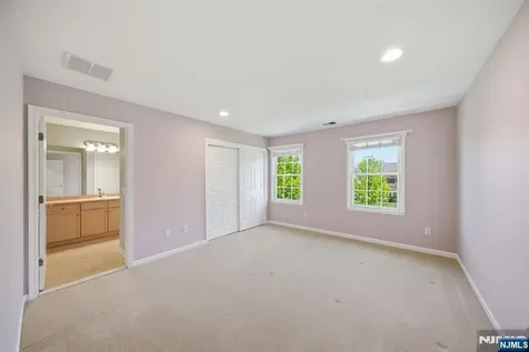 2 E David Drive Hanover Township NJ 07981