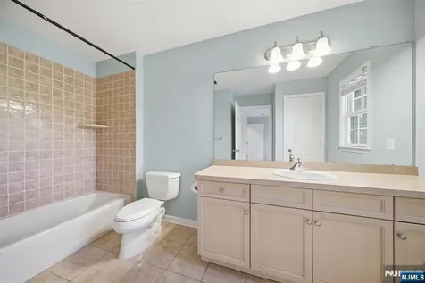 2 E David Drive Hanover Township NJ 07981