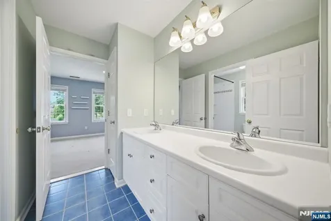 2 E David Drive Hanover Township NJ 07981
