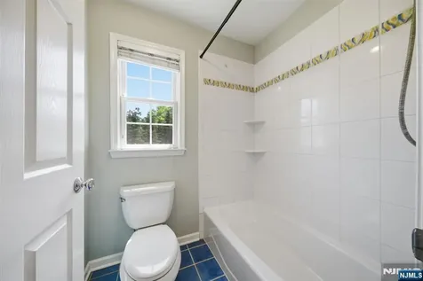 2 E David Drive Hanover Township NJ 07981