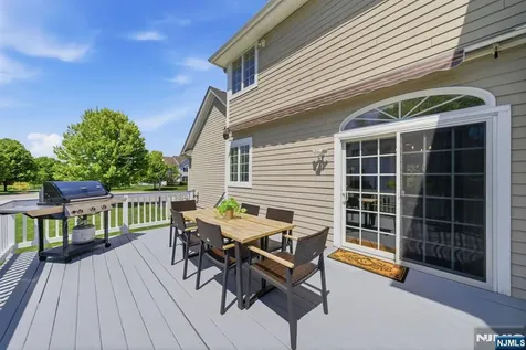 2 E David Drive Hanover Township NJ 07981