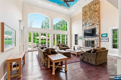 70 Oak Drive Upper Saddle River NJ 07458
