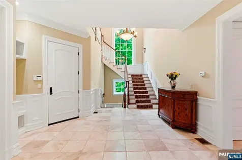 70 Oak Drive Upper Saddle River NJ 07458