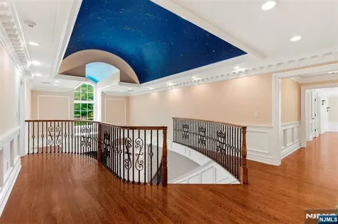70 Oak Drive Upper Saddle River NJ 07458