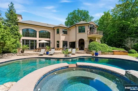 70 Oak Drive Upper Saddle River NJ 07458