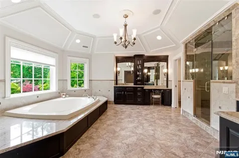 70 Oak Drive Upper Saddle River NJ 07458