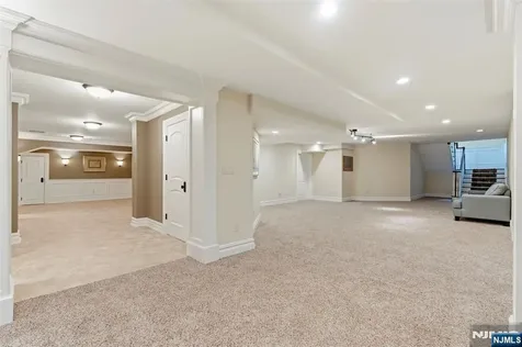 70 Oak Drive Upper Saddle River NJ 07458