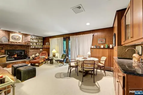 17 Wescott Street Old Tappan NJ 07675
