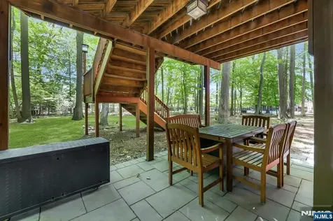 17 Wescott Street Old Tappan NJ 07675