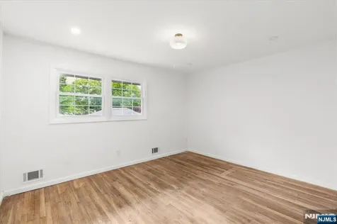 496 Seven Oaks Court Orange NJ 07050