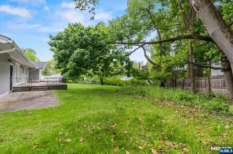 496 Seven Oaks Court Orange NJ 07050