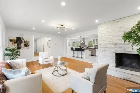 496 Seven Oaks Court Orange NJ 07050