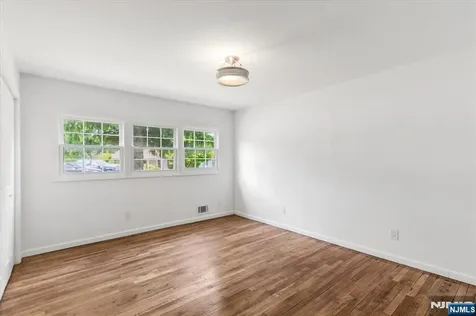 496 Seven Oaks Court Orange NJ 07050