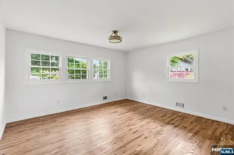 496 Seven Oaks Court Orange NJ 07050
