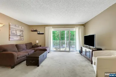 601 Lilac Lane Mahwah NJ 07430
