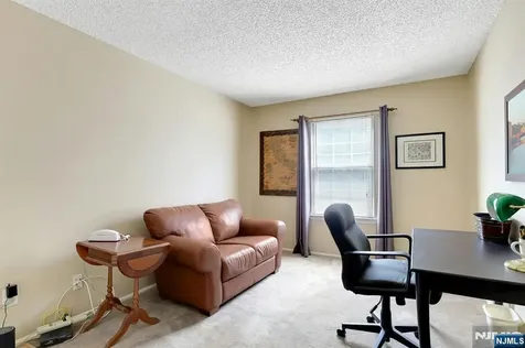 601 Lilac Lane Mahwah NJ 07430