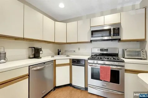 601 Lilac Lane Mahwah NJ 07430