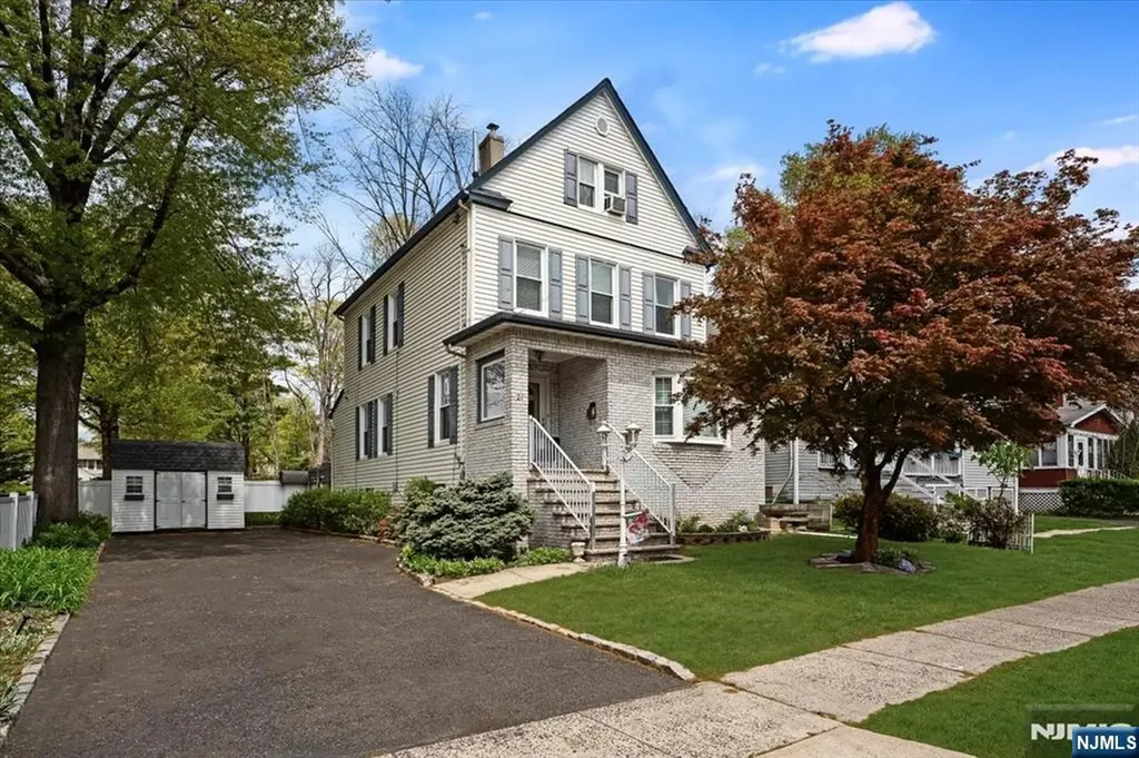 21 Grant Avenue Roselle Park NJ 07204