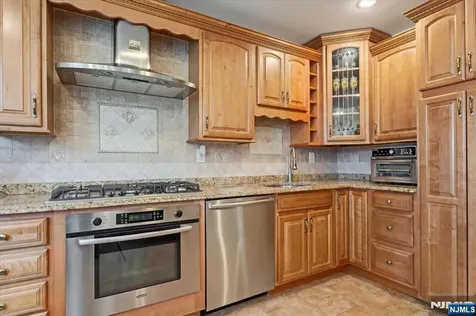 21 Grant Avenue Roselle Park NJ 07204