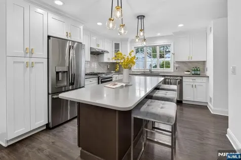 163 Myrtle Avenue Cedar Grove NJ 07009