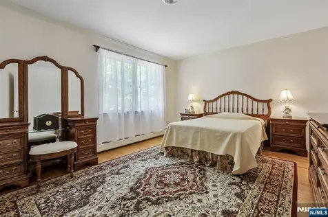 716 Windswept Lane Franklin Lakes NJ 07417