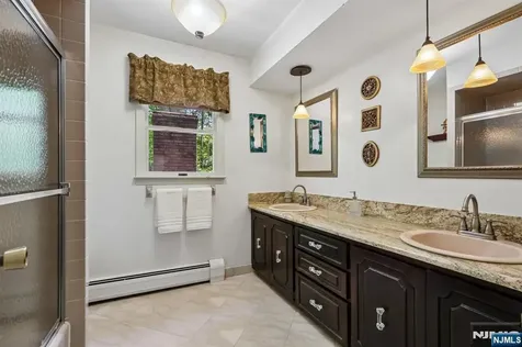 716 Windswept Lane Franklin Lakes NJ 07417