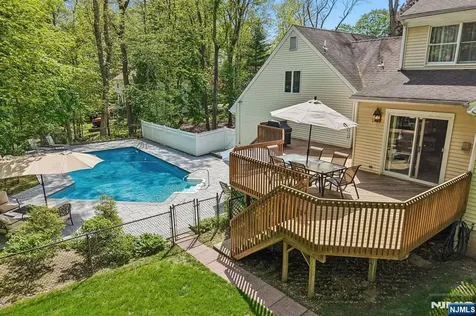 716 Windswept Lane Franklin Lakes NJ 07417