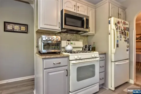 159 Overlook Avenue North Haledon NJ 07508