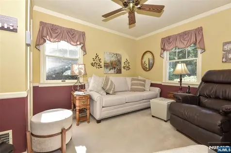 159 Overlook Avenue North Haledon NJ 07508