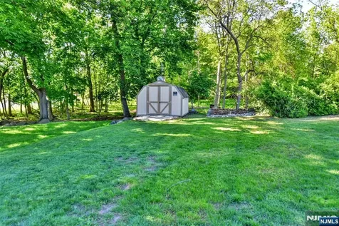 159 Overlook Avenue North Haledon NJ 07508