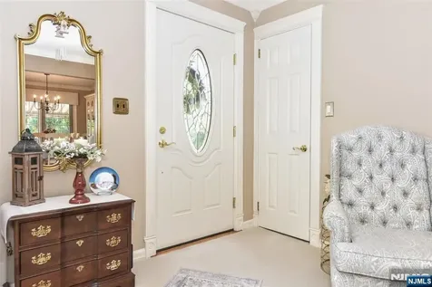 159 Overlook Avenue North Haledon NJ 07508
