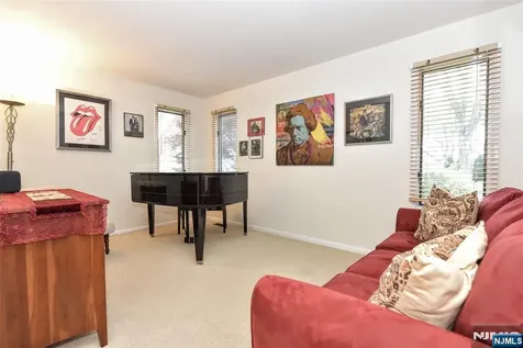 143 Fisher Road Mahwah NJ 07430