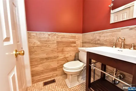143 Fisher Road Mahwah NJ 07430