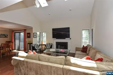 143 Fisher Road Mahwah NJ 07430