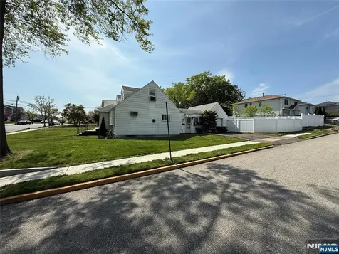 65 Hamilton Avenue Elmwood Park NJ 07407