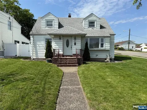 65 Hamilton Avenue Elmwood Park NJ 07407