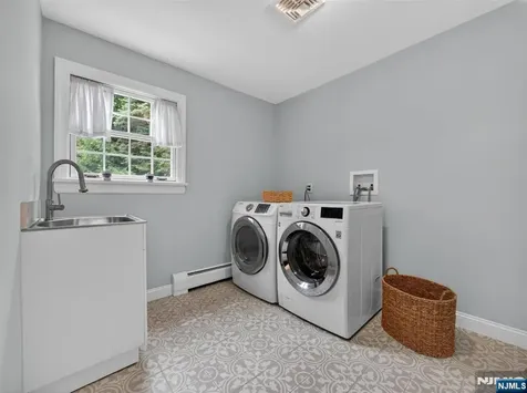 607 Poplar Road River Vale NJ 07675