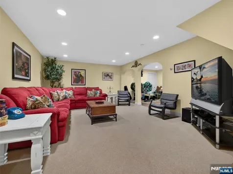 607 Poplar Road River Vale NJ 07675