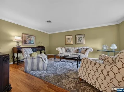 607 Poplar Road River Vale NJ 07675