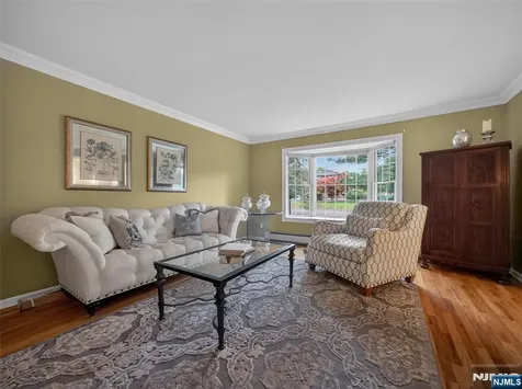 607 Poplar Road River Vale NJ 07675