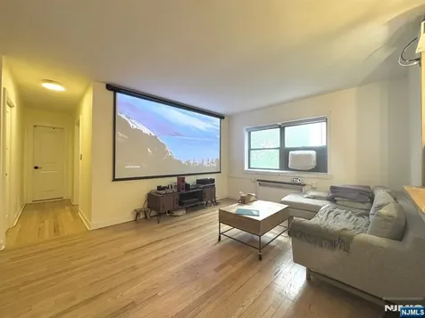 500 Linwood Drive Fort Lee NJ 07024