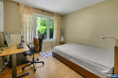 34 Bear Brook Lane Livingston NJ 07039