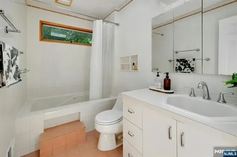 34 Bear Brook Lane Livingston NJ 07039