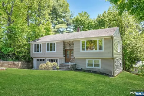 34 Bear Brook Lane Livingston NJ 07039