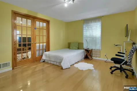 34 Bear Brook Lane Livingston NJ 07039