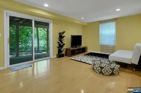 34 Bear Brook Lane Livingston NJ 07039